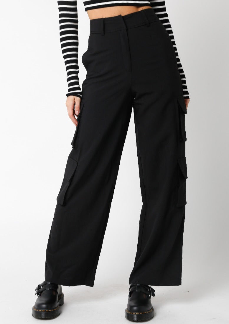 black wide leg cargo pants with 2 pockets on each leg and invisible button closere