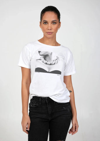 white short sleeve graphic tee with printed chest with dramatic pearls and full lips