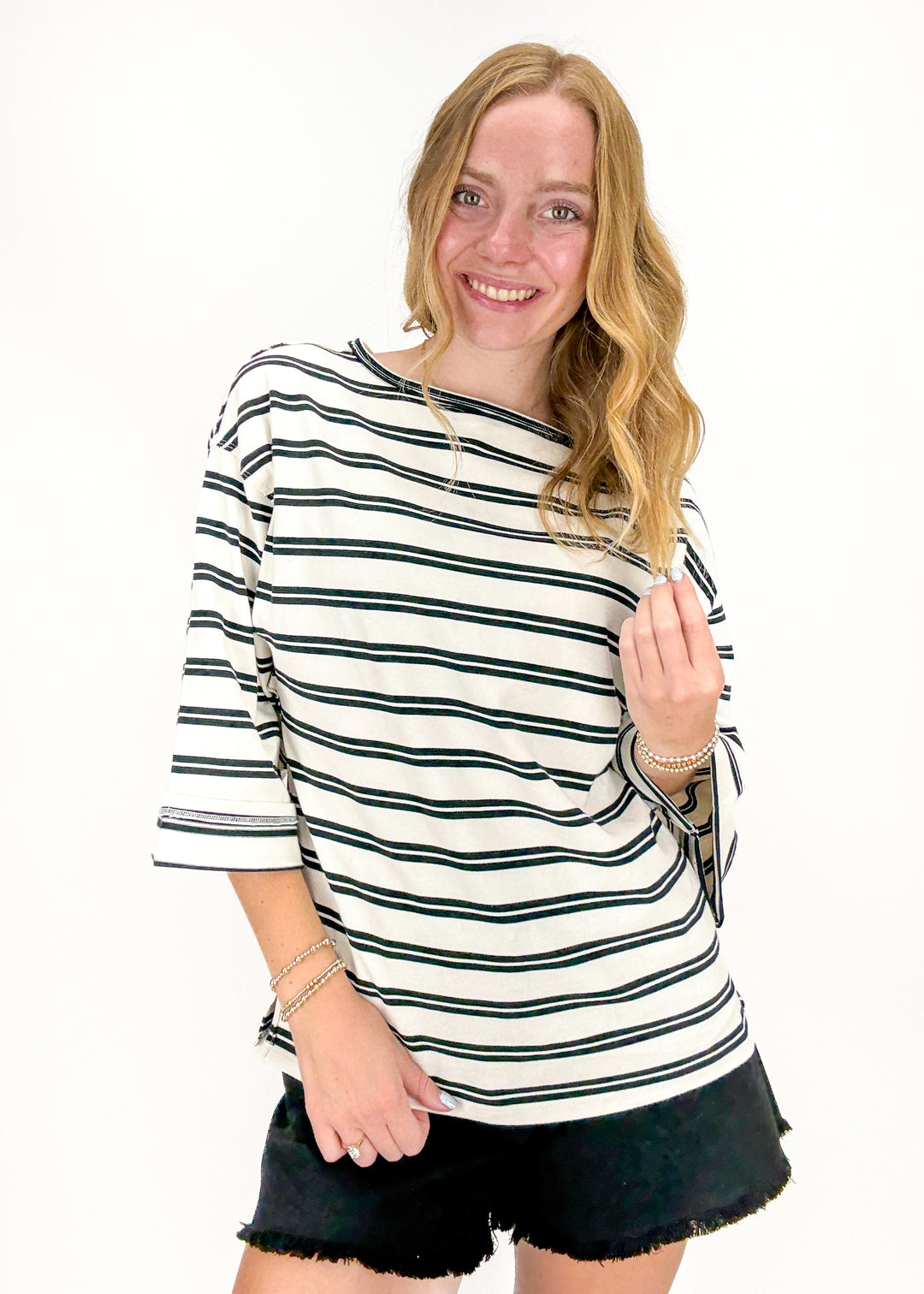women's black and white stripe half sleeve tee