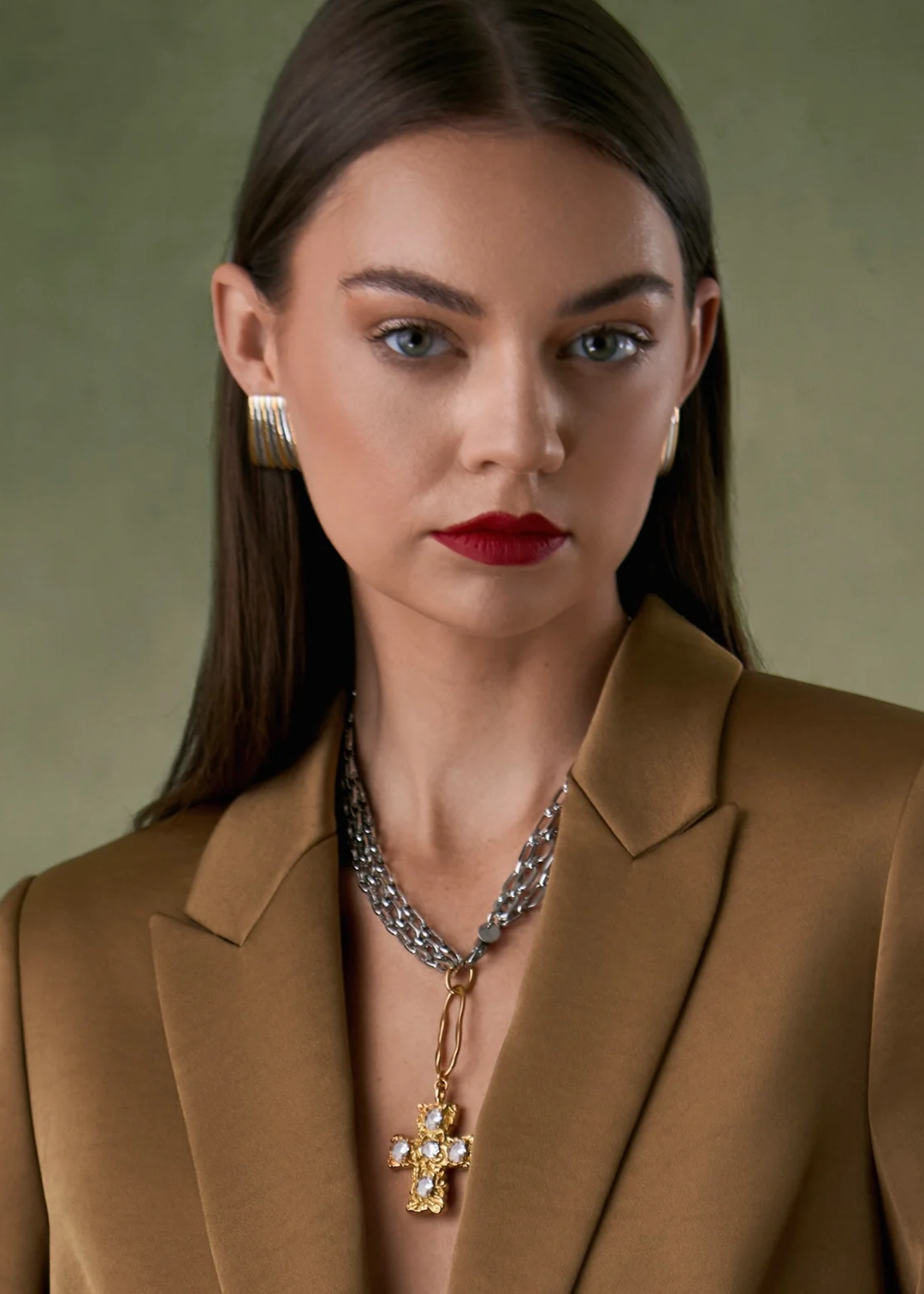 Gina Carmen Lulu Necklace