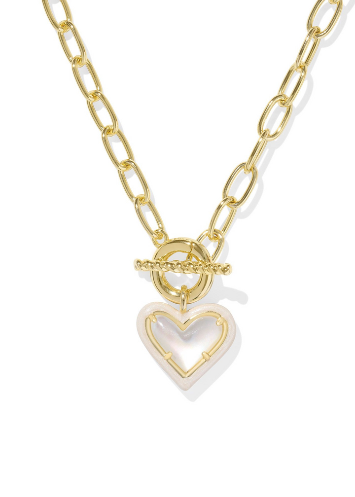 Kendra Scott Ari Heart Enamel Link and Chain Necklace in Gold/Ivory Mother of Pearl