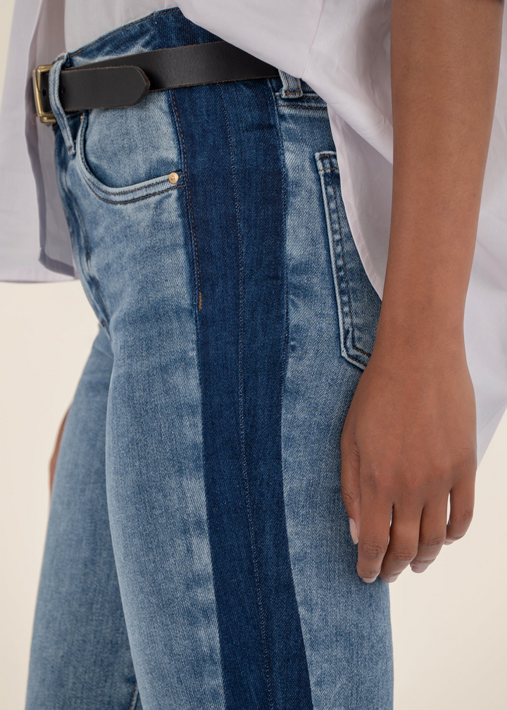 Kut From the Kloth Kelsey High Rise Ankle Flare w/ Raw Hems Jeans - Inerrant w/ Dark Base Wash
