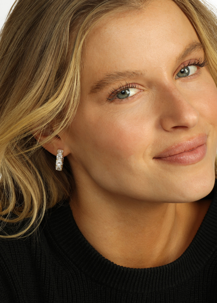 Melinda Maria The Queens .75" Hoops - Gold/White Crystal