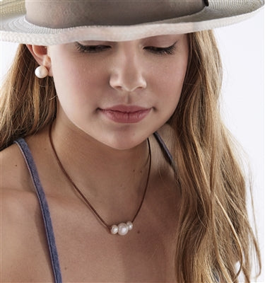 FWN 3 Pearl Daisey No Knot Necklace